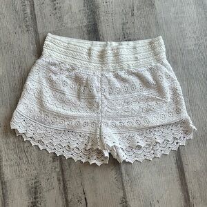 Rewind White Lace Crochet Women's Shorts